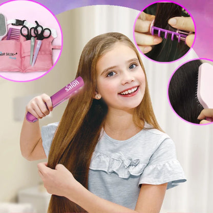 menina usando a chapinha e detalhes de acessórios como escova , presilha e bolsa auxiliar.