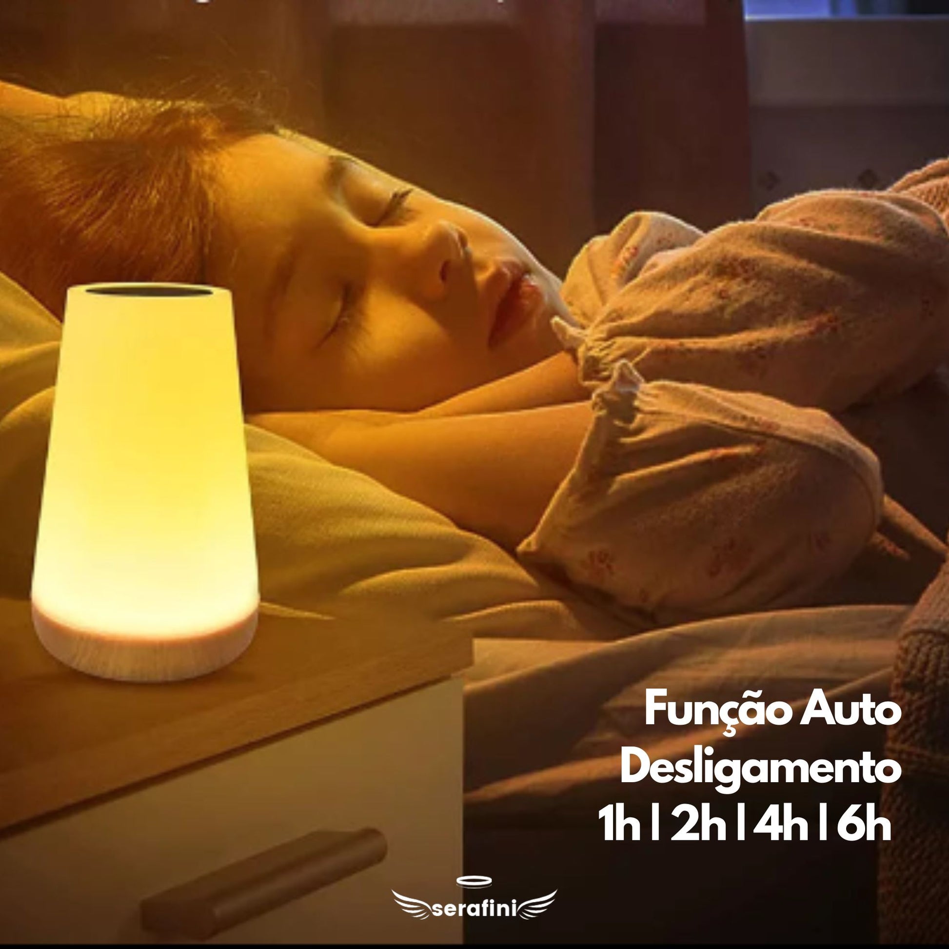 Um menino dormindo e a luminária acesa ao lado da cama. Informação de Auto Desligamento 1h, 2h, 4h e 6h.